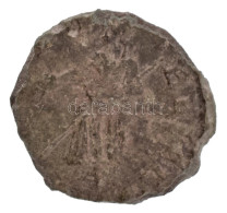 Római Birodalom / Konstantinápoly / Helena 337-340. AE4 (2,68g) T:VF Roman Empire / Constantinople / Helena 337-340. AE4 - Unclassified