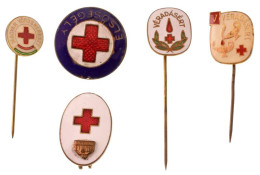 5db Klf Vöröskeresztes és Véradó Jelvény és Kitűző Tétel, Közte ~1920-1930. "Elsősegély" Zománcozott Bronz Jelvény (22mm - Non Classés