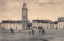 PIE-23-GOLL. 7371 : GRAVELINES. PLACE D'ARMES - Gravelines