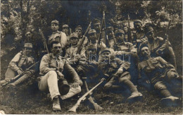 T2/T3 1917 Üdvözlet A Távolból! Osztrák-magyar Katonák Csoportképe / WWI Austro-Hungarian K.u.k. Military Group Photo, S - Non Classés