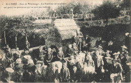 St Carré , Lanvellec * Un Coin Du Village Et Fontaine Miraculeuse Qui Guérit ... * Enfants * Villageois - Lanvellec