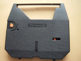 Roulette Des Caractères Et Cassette Ruban Machine à écrire électrique 1990 - Altri & Non Classificati