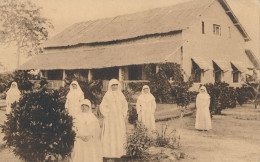 AFRIQUE - CONGO - BELGE - Les Soeurs Noires De Mons - La Maison Des Soeurs à Libenge - Congo Belge