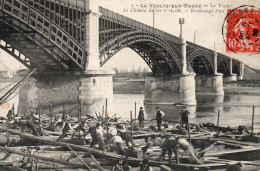 07 Ardèche Très Beau Plan La VOULTE SUR RHONE Le Viaduc Renflouage D'un Bateau - La Voulte-sur-Rhône