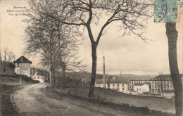 Charavines Les Bains * Route D'entrée De La Commune , Vue Des Fabriques * Usines Cheminée - Charavines