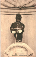 CPA Carte Postale  Belgique Bruxelles Manneken Pis  En Soldat Français   VM75262 - Personaggi Famosi