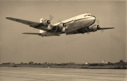 UAT * Carte Photo * Avion Boeing ? * Compagnie Aérienne U.A.T. - 1946-....: Ere Moderne