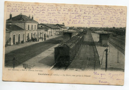 28 COURTALAIN Gare Des Voyageurs Wagons à Quai Vue Prise De L'Ouest écrite Dos Non Divisé    / D02 2022 - Courtalain