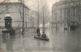 FRANCE - Paris - Soldats Du 1er Génie Portant Secours Aux Habitants D'Auteuil - Carte Postale Ancienne - La Crecida Del Sena De 1910