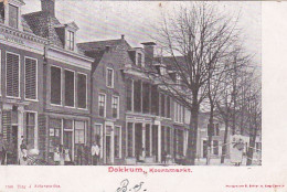 48153Dokkum, Koornmarkt. (poststempel 1903)(linksboven Een Heel Klein Vouwtje) - Dokkum