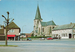 BELGIQUE - Gruitrode - La Place Du Village - Carte Postale - Maaseik