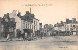 CPA 61 ALENCON / LA PLACE DE LA PYRAMIDE - Alencon