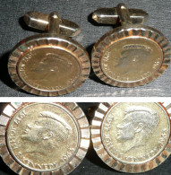 Rare Paire De Boutons De Manchettes En Laiton, Avec Simili-pièce De Monnaie John-Fitzgerald KENNEDY 1917-1963 Manchette - Other & Unclassified