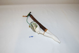 C140 Ancienne Pipe - Alsace - Objet Du Fumeur - Pipes En Terre Et Porcelaine