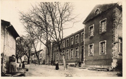 Roquecourbe * Boulevard Des écoles * Villageois - Roquecourbe