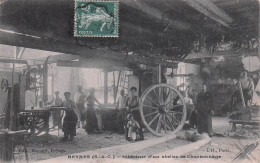 BEYNES-intérieur D'un Atelier De Charonnage - Beynes