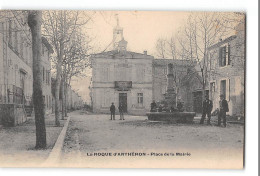 CPA 13 La Roque D'Antheron Place De La Mairie - Autres & Non Classés