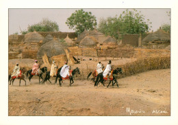 CPM-Burkina Faso - HAUTE VOLTA _ Cavaliers Dans Le Village De KARMA - écrite De Maradi ** 2 Scans - Burkina Faso