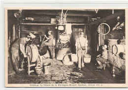 Intérieur Du Chalet De La Montagne-Devant Suchet (Baulmes) Animée Baratte à Beurre Seillon Alpage Chaudron Fromagers - Baulmes