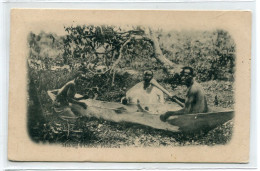 SIERRA LEONE FREETOWN Indigènes Construction D'un Canoe Tronc Arbre  Making A Canoe  1900 Dos Non Divisé  D07 2022 - Sierra Leone