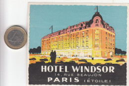 ETIQUETA - STICKER - LUGGAGE LABEL  HOTEL  WINDSOR - PARÍS - FRANCE - Etiquettes D'hotels