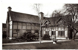 Stratford Upon Avon. Shakespeare's Birthplace From The Garden. - Stratford Upon Avon