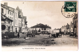 CPA Carte Postale / 42 Loire, Forez, La Pacaudière / Place Du Marché. - La Pacaudiere