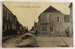 CPA 72 CONLIE - Rue De L'église - Personnages - Commerce Maison Boulay Charcuterie - Guillotin Ernée - Conlie