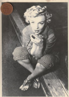 Carte Postale De Marilyn  MONROE N° 74 Made In CEE - Artistas