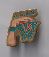 PIN'S THEME  SPORT  BASKET  ASSB CLUB DE SEVRE  DANS LE MAINE ET LOIRE - Baloncesto