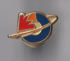 PIN'S THEME  ESPACE  AUTOUR DE LA PLANETE SIGNE  DECAT - Aviron