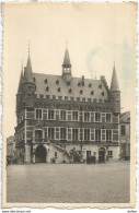 8Eb-677: Geeraardsbergen - Grammont  Stadhuis - Hôtel De Ville...iets -vuil.. - Geraardsbergen