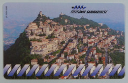 SAN MARINO - Urmet - View Of City - L 8.000 - Mint - Saint-Marin