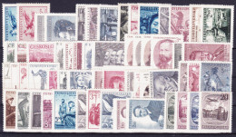 ** Tchécoslovaquie 1951 Mi 643-700 (Yv 556-609+PA 36-9), (MNH)** - Annate Complete