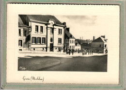 CPSM Dentelée (56) GOURIN - Défilé De Clique Musicale Devant L'Hôtel De Ville Dans Les Années 50 - Gourin