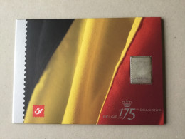 Belgique 175 Ans Coffret Avec Timbre Argent  Et Feuillet Commémoratif - Storia Postale