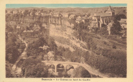 CPA Bozouls-Le Château Au Bord Du Gouffre      L2461 - Bozouls