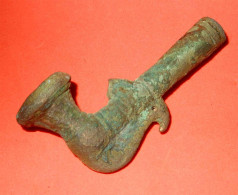 Cambodian 10-12th Cent Bronze Ceremonial Pipe  4 Cm Tall - Arte Asiatica