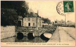 91 - CHILLY MAZARIN - Les Douves Et Pavillon Des Communs, Construits Vers 1630 Par Jacques Lemercier ... - Chilly Mazarin