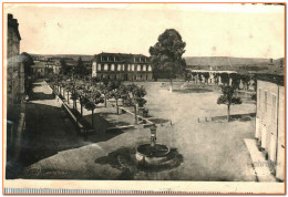 63 - CLSM - SAINT GERMAIN LEMBRON - Place Du Desert - La Mairie Et Les Ecoles - Saint Germain Lembron