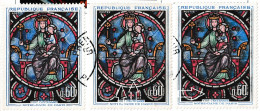 France 1964 Y&T 1419. 3 CM Vitrail Rosace De Notre-Dame De Paris. Normal, Ourlet Blanc + Rouge Déplacé, Décoration Noire - Glas & Fenster