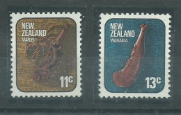 230045615  NUEVA ZELANDA  YVERT Nº675 + Nº677  */MH - Unused Stamps