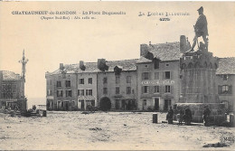 CHATEAUNEUF De RANDON - La Place Duguesclin - Chateauneuf De Randon