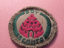Scoutisme Canada/ Ecusson  Tissu/ Insigne De Mérite/Tente Ou Ruche ?  /année 1940-1960                  ET603 - Scoutismo