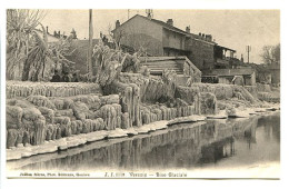 CPA  9 X 14 Suisse  Canton De Genève VERSOIX  Bise Glaciale Rivière  Glace "Au Chalet Russe  R. Taubant" - Versoix