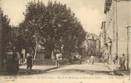 83  , LE LUC , Rue De La Republique Et Place De La Liberté , * 236 90 - Le Luc