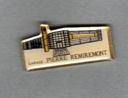 Pin's  Automobiles  RENAULT, Garage  PIERRE  à  REMIREMONT  ( 88 ) - Renault
