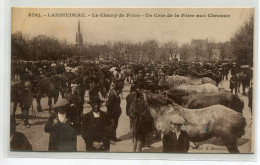 29 LANDIVISIAU Un Coin Du Champ De Foire Le Marché Aux Chevaux Marchands Blouses Noires 1926 Timb - Coll E Hamo D11 2022 - Landivisiau