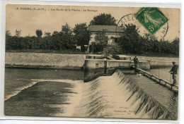 77 NOISIEL Le Barrage Bords De La Marne Hommes Sur Passerelle 1911 Timb Edit Bureau No 18 D12 2022 - Noisiel