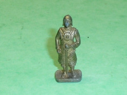 Kinder / Figurines En Métal : Hun 1G    TB116C - Figurine In Metallo